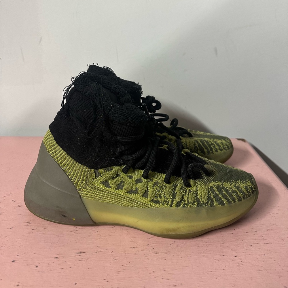 adidas Yeezy Knit Basketball  Mens Green Sneakers Athletic Shoes HR0811 Size 8